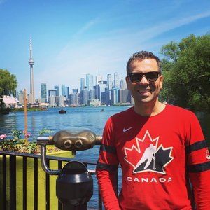 Meet your Posher, Carlos moreira